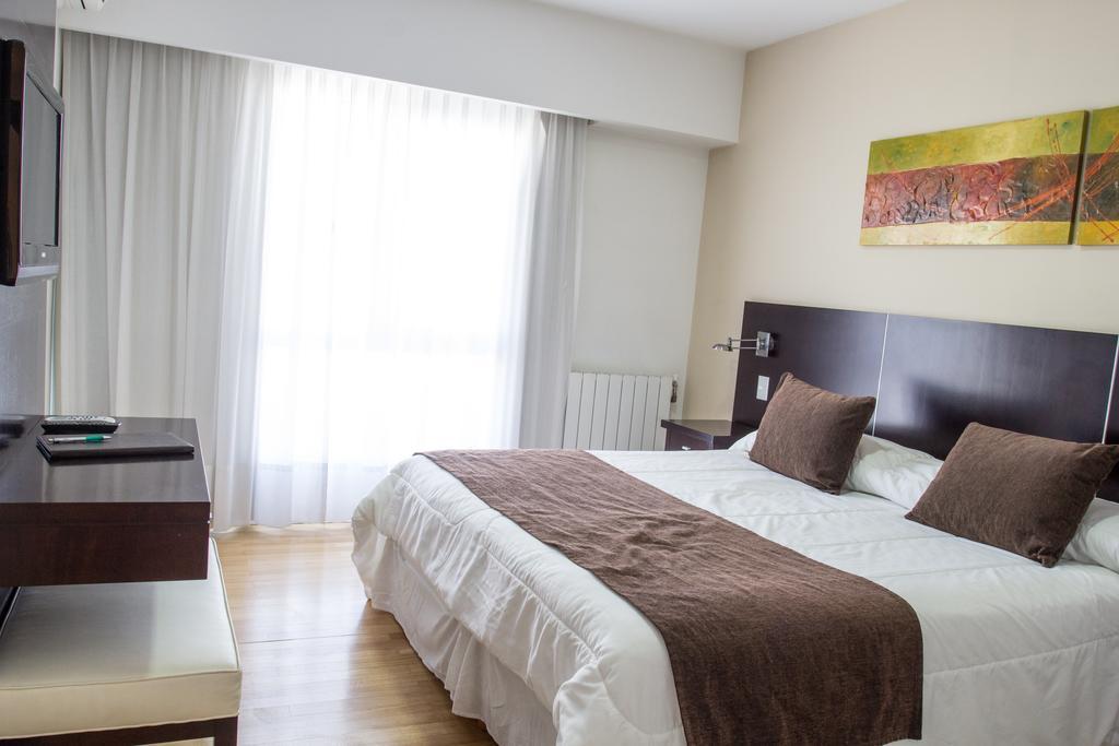 Agua Dulce Hotel Tandil Zimmer foto